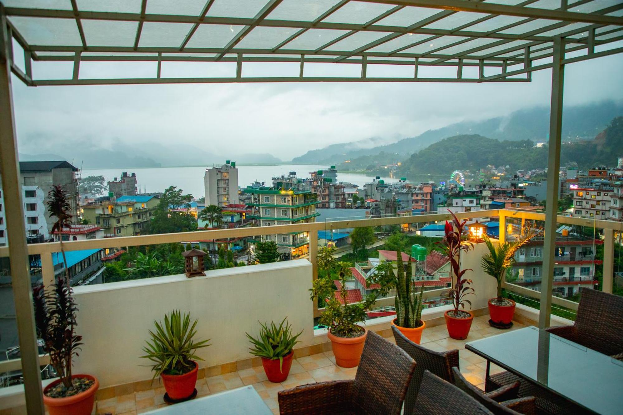 Chautari Boutique Hotel Ποκάρα Εξωτερικό φωτογραφία